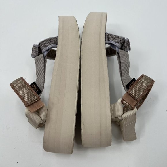 Teva Flatform Universal Karina Sandals - Picture 5 of 10